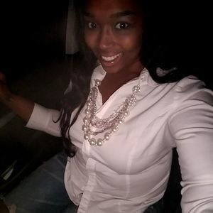 Meet your Posher, Shayla